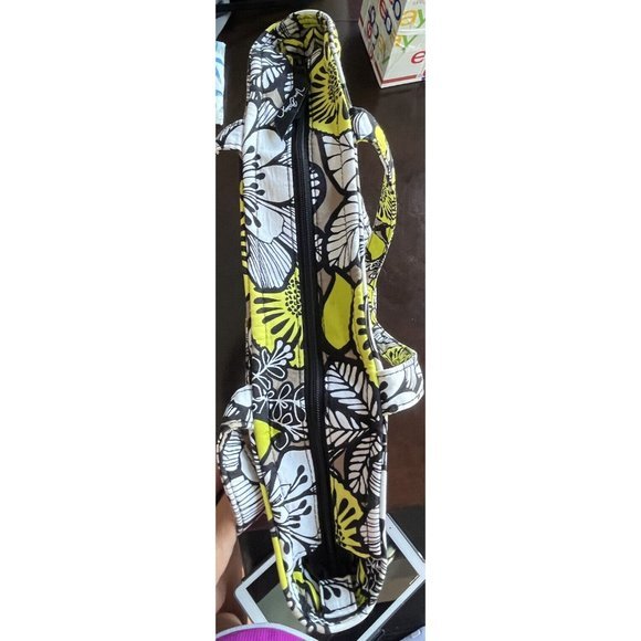 Vera Bradley large zipper tote w/ toggle pocket in Citron pattern Diaper‎ Bag - Picture 9 of 16